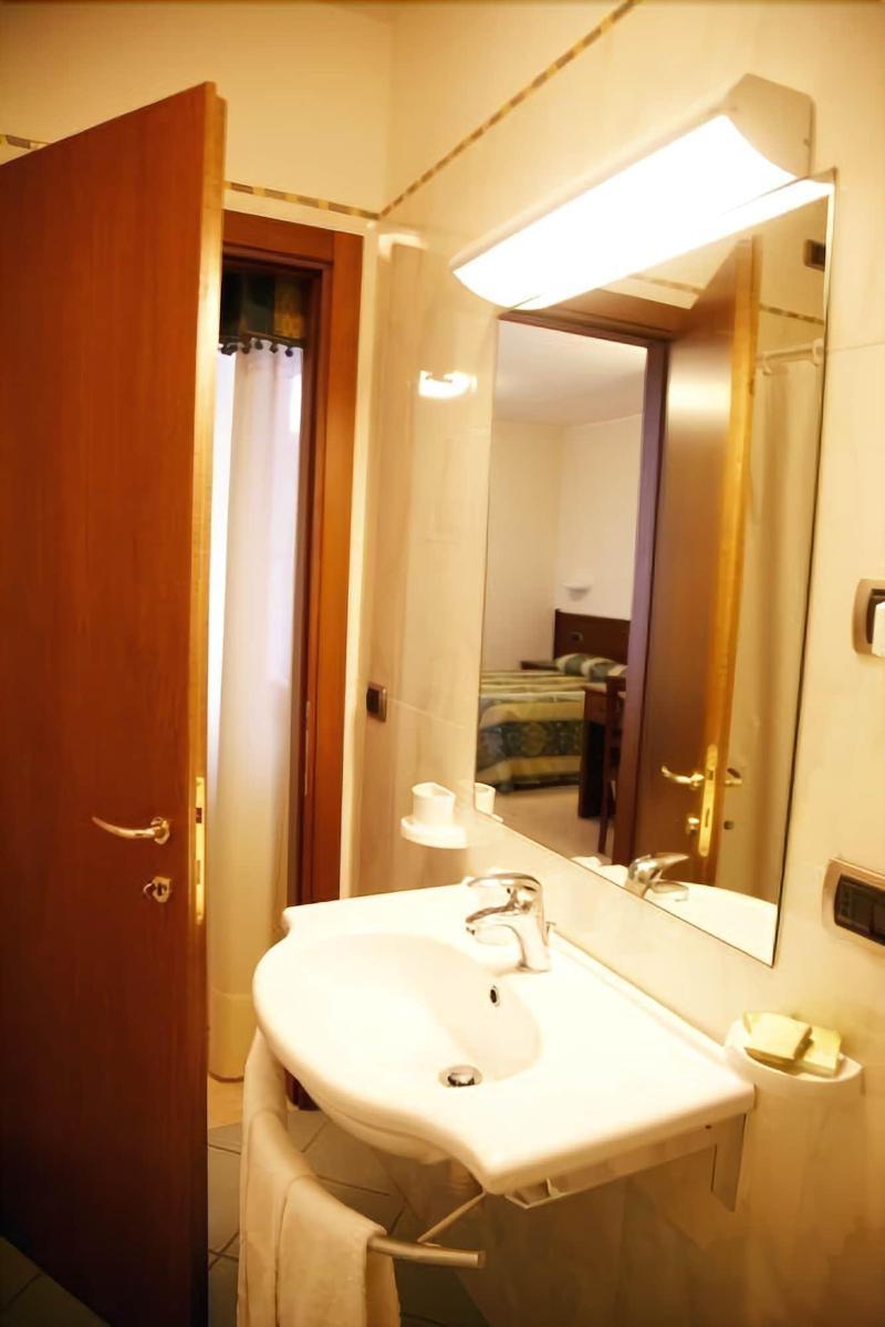 Hotel Tiziana Montepulciano Stazione المظهر الخارجي الصورة