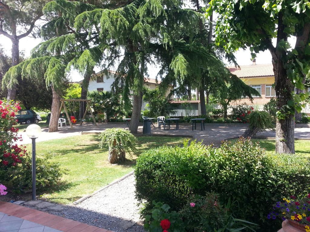 Hotel Tiziana Montepulciano Stazione المظهر الخارجي الصورة