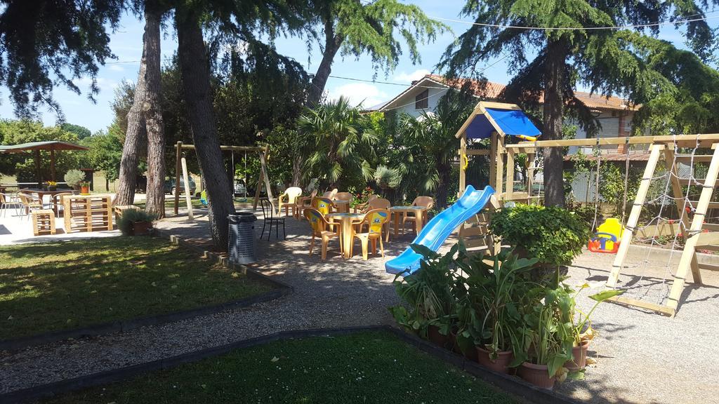 Hotel Tiziana Montepulciano Stazione المظهر الخارجي الصورة