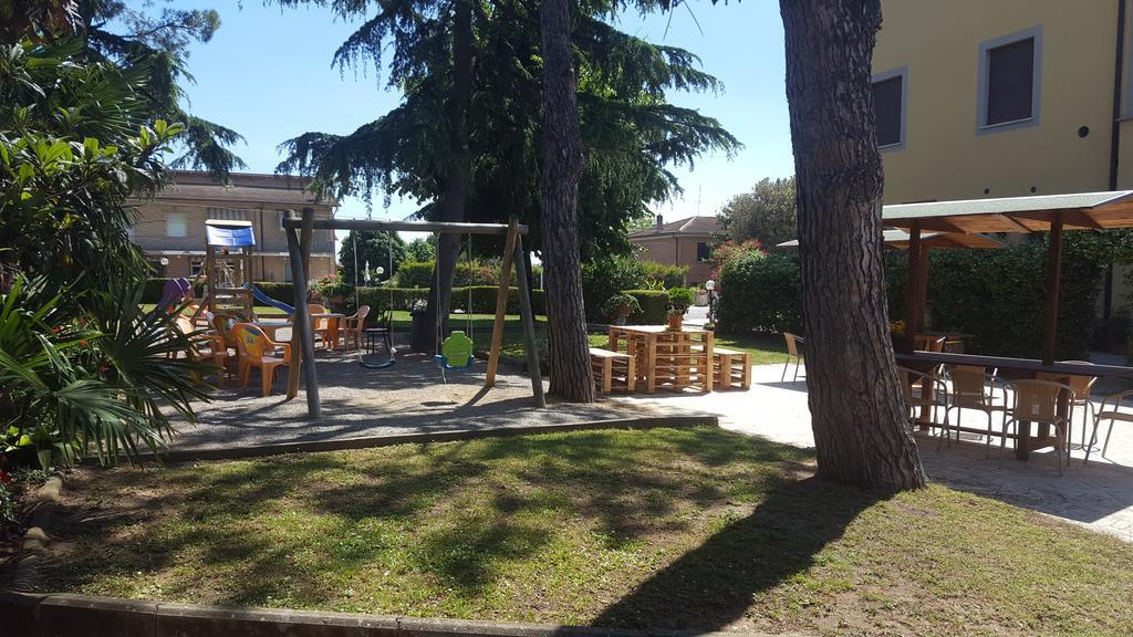 Hotel Tiziana Montepulciano Stazione المظهر الخارجي الصورة